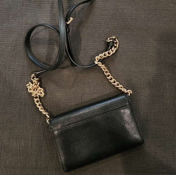 Michael Kors Crossbody Wallet on Chain - Picture 3 of 3